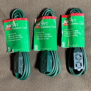 NIP Yule Rite Green Outdoor 9 ft Extension Cord. Set of 3. 125v, 1625 watts